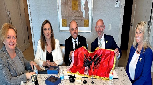 NAREA dhe National Association of Realtors (NAR) nënshkruan marrëveshjen bilaterale të Bashkëpunimit dhe të Anëtarësimit në Washington D.C.