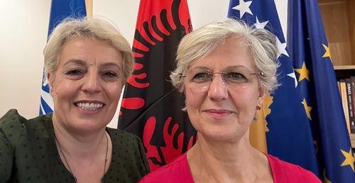 Sadbere Emshiu: Nga Hamburgu studentor te Prishtina shtetėrore