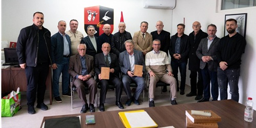 Sevdail Hyseni: Përurohet libri “Dëshmitë e një dekade”, si akt i kujtesës historike