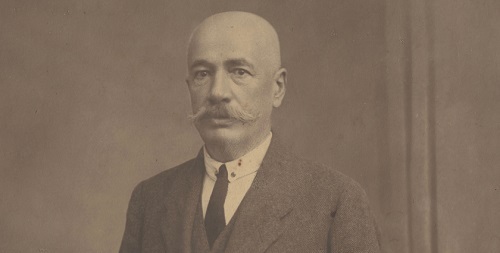 Kastriot Dervishi: Pension familjes së Bajram Currit